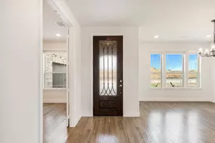 812 Blue Fescue Rd, Fort Worth, TX 76247 - Photo 3