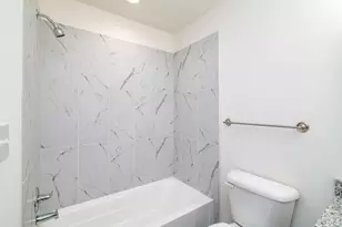 803 S 6th St, Bonham, TX 75418 - Photo 9