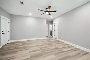 408 Front St, Pottsboro, TX 75076 - Photo 17