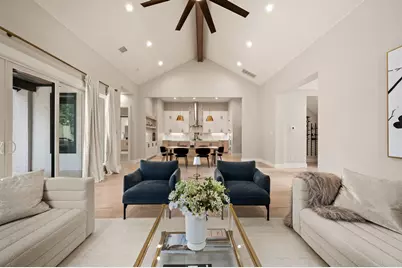 2092 Holt Way, Grapevine, TX 76051 - Photo 11