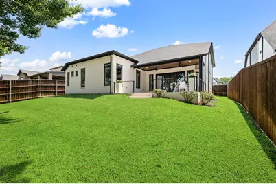 2092 Holt Way, Grapevine, TX 76051 - Photo 33