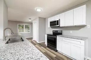 637 Post Oak Dr, Hurst, TX 76053 - Photo 11