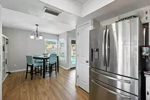 1002 Kingston Dr, Lewisville, TX 75067 - Photo 9