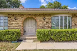 6232 N Ridge Rd, Fort Worth, TX 76135 - Photo 3
