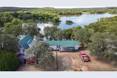 850 Frontier Street, Bowie, TX 76230 - Photo 11