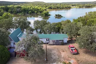 850 Frontier St, Bowie, TX 76230 - Photo 11