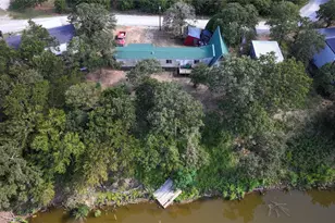 850 Frontier St, Bowie, TX 76230 - Photo 7