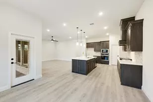 1028 Hickory Chase Dr, Godley, TX 76044 - Photo 17