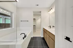 2025 Lone Oak Trl, Mesquite, TX 75181 - Photo 31