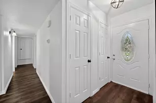 205 Volunteer Dr, Arlington, TX 76014 - Photo 5