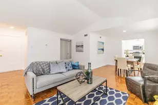 10558 High Hollows Dr, Dallas, TX 75230 - Photo 5