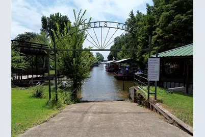 104 W Bayside Drive, Mabank, TX 75156 - Photo 37