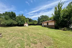 104 W Bayside Dr, Mabank, TX 75156 - Photo 33