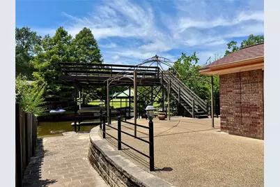 104 W Bayside Drive, Mabank, TX 75156 - Photo 25