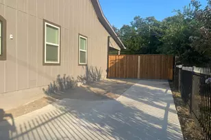 2512 E Overton Rd, Dallas, TX 75216 - Photo 19