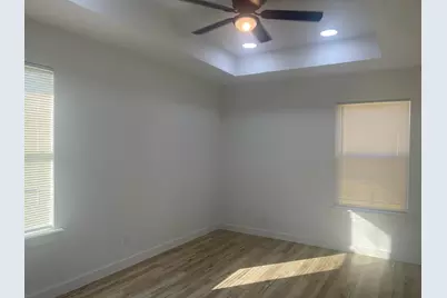 2512 E Overton Road, Dallas, TX 75216 - Photo 13