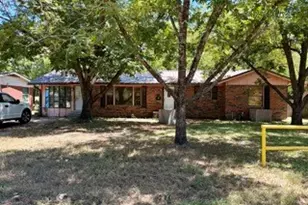 200 Morris Dr, Sulphur Springs, TX 75482 - Photo 1