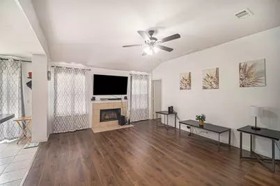 1812 Wind Dancer Trail, Fort Worth, TX 76131 - Photo 5