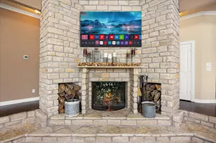 6410 Westover Dr, Granbury, TX 76049 - Photo 9
