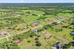 419 E Hickory Ridge Cir, Argyle, TX 76226 - Photo 31