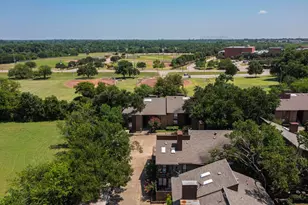 7522 Holly Hill Dr, Dallas, TX 75231 - Photo 23