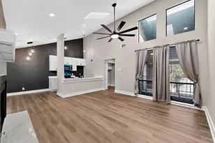 7522 Holly Hill Dr, Dallas, TX 75231 - Photo 5