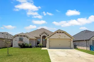 3304 White Horse Dr, Granbury, TX 76049 - Photo 1