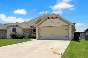 3304 White Horse Dr, Granbury, TX 76049 - Photo 3