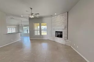 3304 White Horse Dr, Granbury, TX 76049 - Photo 5