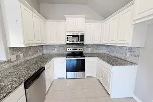 3304 White Horse Dr, Granbury, TX 76049 - Photo 11