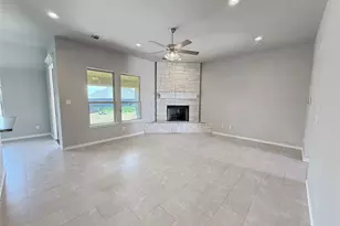 3304 White Horse Dr, Granbury, TX 76049 - Photo 7