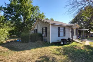 4208 Patricia St, Haltom City, TX 76117 - Photo 3