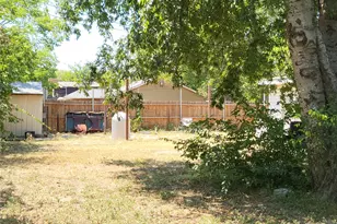 4208 Patricia St, Haltom City, TX 76117 - Photo 25