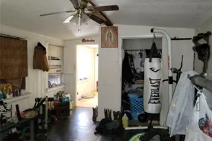 4208 Patricia St, Haltom City, TX 76117 - Photo 17