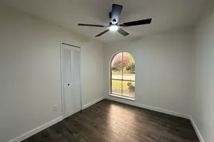 3913 Cambridge Dr, Garland, TX 75043 - Photo 15