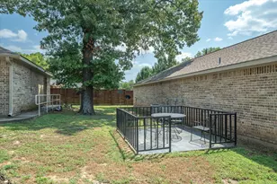 202 Chestnut Dr, Van, TX 75790 - Photo 9
