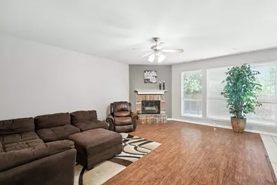 13521 Ponderosa Ranch Road, Fort Worth, TX 76262 - Photo 5