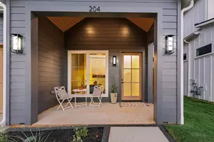 204 N Pine St, Roanoke, TX 76262 - Photo 3