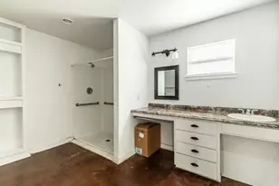 1627 N 9th St, Waco, TX 76707 - Photo 7