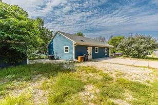 1627 N 9th St, Waco, TX 76707 - Photo 9