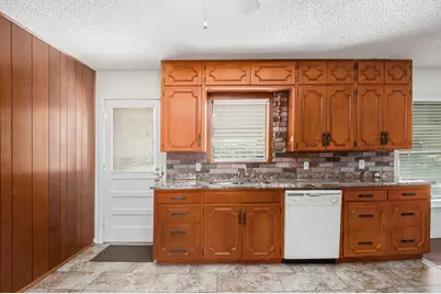 1813 Brook Hollow Drive, Fort Worth, TX 76114 - Photo 17