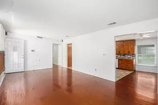 1813 Brook Hollow Dr, Fort Worth, TX 76114 - Photo 9