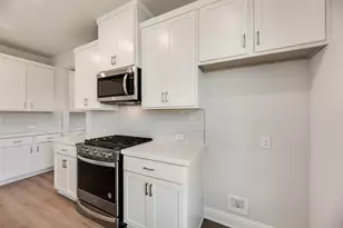 537 Marcus Ln, Crowley, TX 76036 - Photo 11