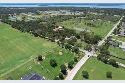 521 Martingale Trail, Oak Point, TX 75068 - Photo 9