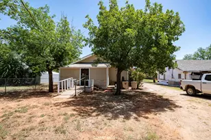 1726 Avenue J, Anson, TX 79501 - Photo 13