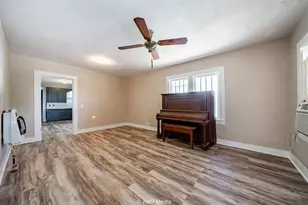 1726 Avenue J, Anson, TX 79501 - Photo 3