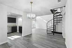 9803 Smokefeather Ln, Dallas, TX 75243 - Photo 11