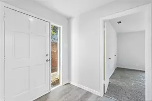 9803 Smokefeather Ln, Dallas, TX 75243 - Photo 27