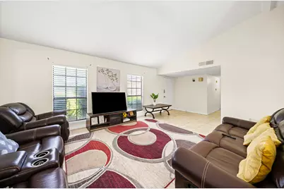 2121 Newbury Drive, Arlington, TX 76014 - Photo 3