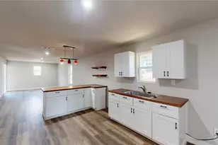 4026 Myrtle St, Dallas, TX 75215 - Photo 9